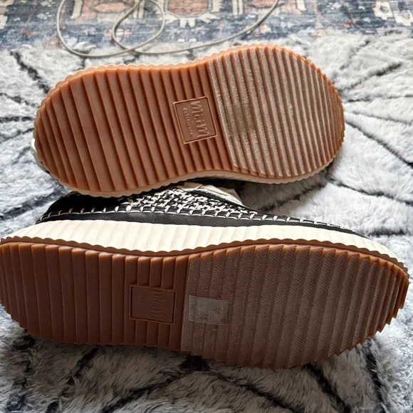 Mi.iM Women's Black and Cream Patterned Sneakers - Picture 3 of 5